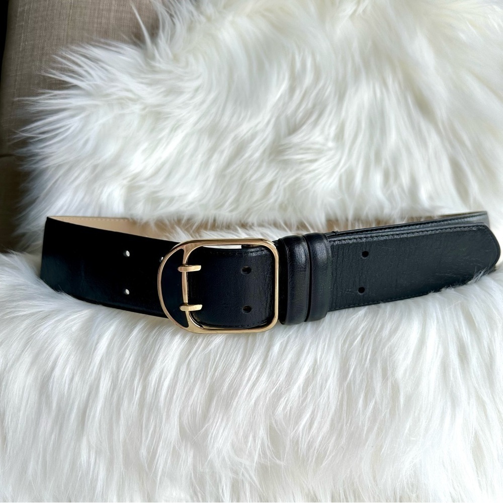 Ann Taylor Classic Black Leather Belt with Gold Buckle - Size M - Picture 1 of 10